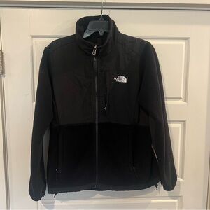The North Face Women’s Denali Black Jacket Size Medium
